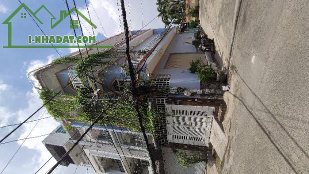 HẺM XE TẢI 8M - GÓC 4 TẦNG - 4M x 17M - THIẾT KẾ CỰC THOÁNG - GẦN EMART PHAN HUY ÍCH