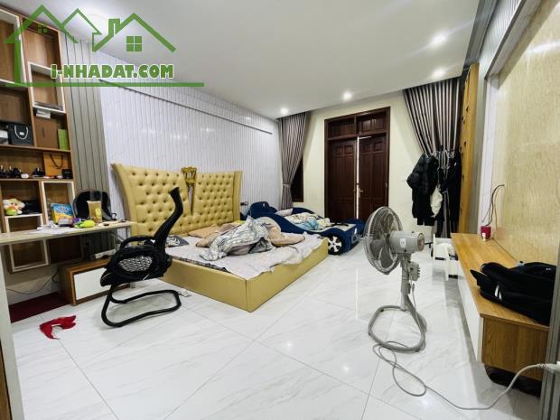 BÁN NHÀ KIM GIANG – ÔTÔ ĐỖ CỬA -NGÕ THÔNG – DT:55m2 GIÁ 8,5 Tỷ - 3