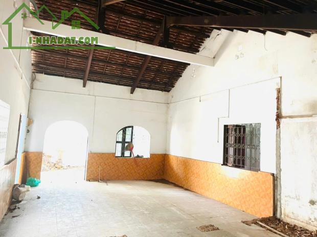 Bán nhà Mặt Tiền đường có bề ngang 8m sát đặng Thúc Vịnh - 1