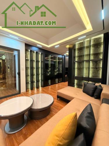 NHÀ PHỐ TRỊNH CÔNG SƠN, TÂY HỒ - 10 TẦNG THANG MÁY XÂY MỚI HIỆN ĐẠI – CHO THUÊ 200TR/THÁNG - 1