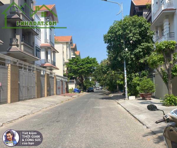 BÁN NHÀ ĐƯỜNG SỐ KHU HIM LAM. 74M2. 4.5MX16.6M. NHÀ CẤP 4. ĐƯỜNG 12M. SÁT QUẬN 1 - 4