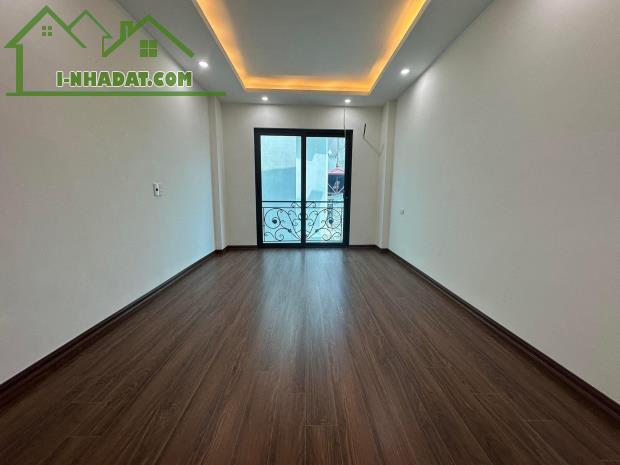 TÂY MỖ - SIÊU PHẨM 4 TỶ NHỈNH - NHÀ MỚI 5 TẦNG OTO ĐỖ 20m GẦN HỒ ĐIỀU HOÀ - 4