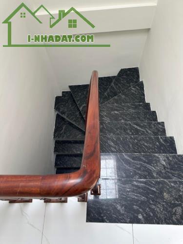 TÂY MỖ - SIÊU PHẨM 4 TỶ NHỈNH - NHÀ MỚI 5 TẦNG OTO ĐỖ 20m GẦN HỒ ĐIỀU HOÀ - 5