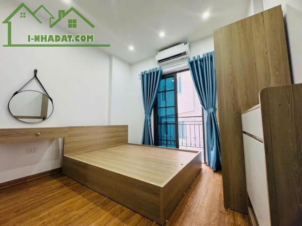 Bán CHDV Dương Văn Bé 112m x 6T, thang máy, cách mặt phố 15m. - 1