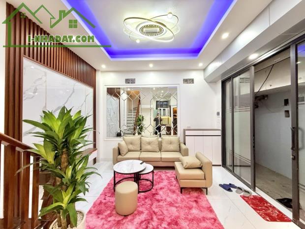 B.Á.N NHÀ HAI BÀ TRƯNG 30M2/6 TỶ