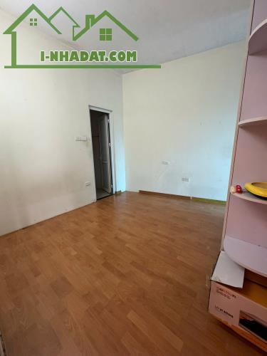 Bán Chung cư Resco Cổ Nhuế, 65m2, 2PN, 2WC, sổ đỏ sang tên ngay - 2