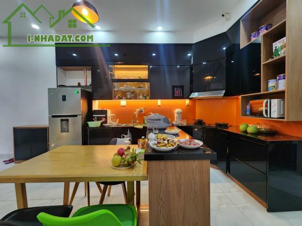 ► Nhà 2 Mặt Kiệt, Ô tô đến sát cửa, Nguyễn Văn Linh, 55m2, 3 tầng đúc, còn mới, Xây ở Tâm