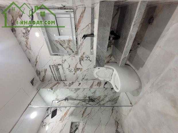 BÁN NHÀ PHỐ TRẠM, LONG BIÊN – 50M², 6 TẦNG, THANG MÁY, LÔ GÓC, Ô TÔ VÀO NHÀ – CHỈ 13 TỶ - 5
