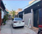 NHÀ Ở NGAY CÁCH NGÃ BA LÃ XUÂN OAI LÊ VĂN VIỆT CHỈ 300M, 2 TẦNG 3 PN ĐƯỜNG XE HƠI 5M.