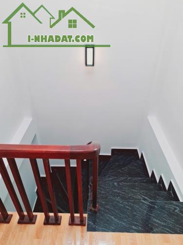 Siêu phẩm Nguyễn Văn Cừ, full nội thất , cách phố vài bước chân. Giá nhỉnh 6tỉ - 1