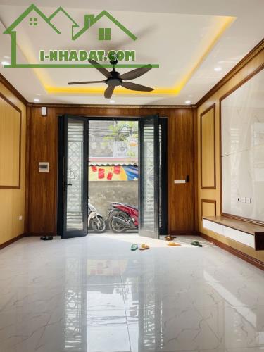 BÁN  NHÀ ĐẸP, 5 TẦNG 35M2, MT. 3.9M NGÕ  THÔNG OTO, FULL NỘI THẤT, NHỈNH 5 TỶ - 4