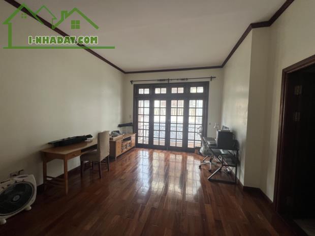 NGUYỄN THÁI HỌC - SIÊU HIẾM - EM MẶT PHỐ  - VỊ TRÍ SIÊU ĐẸP - BIỆT THỰ - VĂN PHÒNG - 3