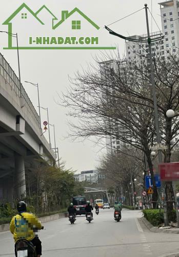 NHÀ 6 TẦNG - THANG MÁY -20M RA Ô TÔ TRÁNH – GẦN SIÊU THỊ, KĐT, TIỆN ÍCH NHIỀU.