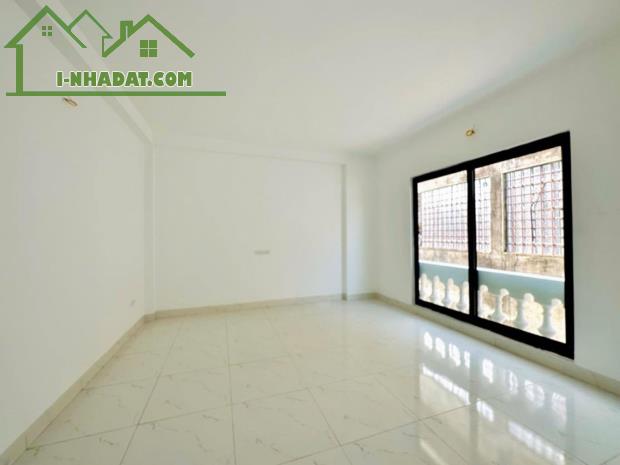 HIẾM 💥 NHÀ ĐẸP NGÔ GIA TỰ - LONG BIÊN 30m2 x MT 6m, SẴN DÒNG TIỀN - Ô TÔ ĐỖ CỔNG 💸 4.7 T - 1
