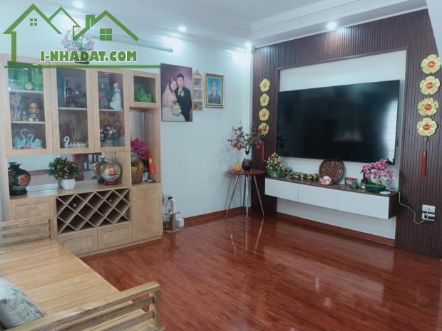 BÁN NHÀ KHƯƠNG ĐÌNH, THANH XUÂN, 1 NHÀ RA PHỐ Ô TÔ TRÁNH, 42M2, 9TỶ(CTL)