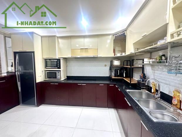 Bán gấp nhà đẹp ở ngay chợ Rạch Ông, xe hơi ngủ trong nhà, 68m2, SHR, Hoàn Công Đủ, - 2