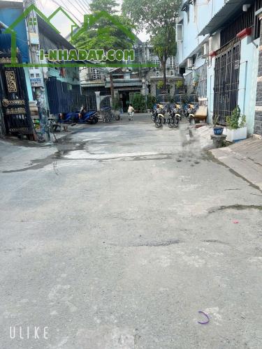 🔥BÁN NHÀ 2 TẦNG 3 PN– XE HƠI NGỦ NHÀ– 300 NGÃ TƯ CHIÊU LIÊU, DĨ AN– GIÁ CHỈ 2 TỶ NHỈNH 🔥