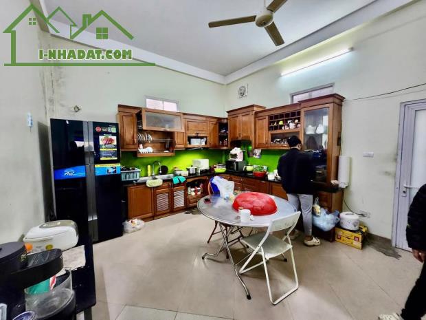 BÁN NHÀ PHỐ VÍP: THÁI HÀ -ĐỐNG ĐA.  +DT: 68M2 X 5T X 4.5M.MT +