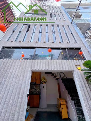 Chính chủ cần bán nhà nguyên căn 4 tầng hẻm 1 sẹt tại Cầm Bá Thước, F7, Phú Nhuận