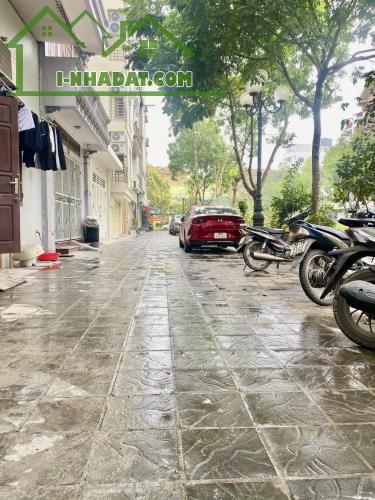 Bán Biệt Thự Cổ Linh 7 tầng-chi 15.7 tỷ-ĐẲNG CẤP THƯỢNG LƯU-VIEW CÔNG VIÊN-GARA 2 Ô TÔ-THA - 1
