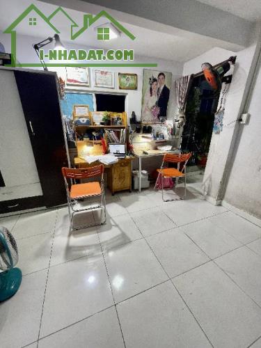 Bán nhà hẻm thông Nguyễn Thị Thập, 19m2, xây 3 tầng BTCT, dưới 3 tỷ