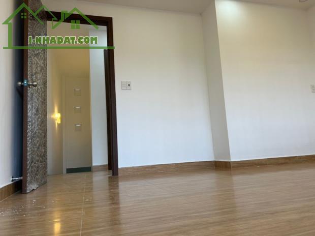 Bán nhà đường số 16, Linh Đông, 63m2, ngang gần 5m, ô tô đỗ cửa giá chỉ 5,5 tỷ