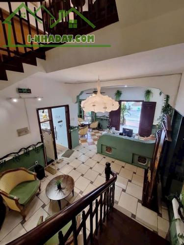 CHO THUÊ BIỆT THỰ LIỀN KỀ PHÚ NHUận, NG.VĂN TRỖI - 256M2 - GIÁ HỜ 200 TRIỆU/THÁNG - SỔ ĐỎ - 2