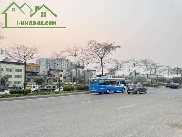 Nhà mặt phố lớn dòng tiền ổn định ở sướng