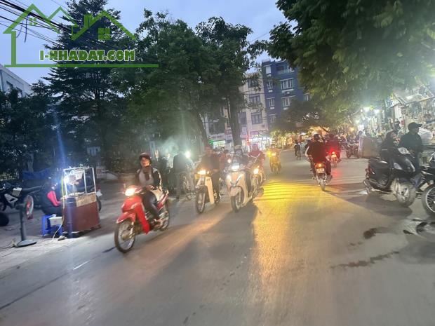 DO KHÔNG CÓ NHU CẦU NÊN EM PASS LẠI MẢNH ĐẤT ĐỐI DIỆN AEON MALL LONG BIÊN, NGÕ RỘNG, 2 XE
