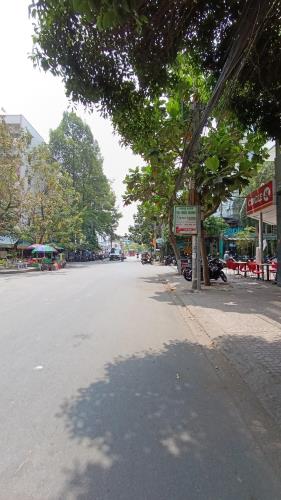 Bán nhà mặt tiền Phạm Nhữ Tăng, tặng nội thất, 6x18 chỉ 23 tỷ 5