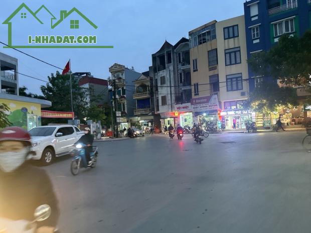 BÁN ĐẤT ĐÀM QUANG TRUNG, NGÕ RỘNG, Ô TÔ 7 CHỖ ĐỖ CỬA, THUẬN TIỆN KINH DOANH, DIỆN TÍCH 68M - 1