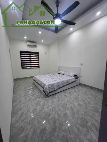 🔥🔥🔥🔥NHÀ DÂN XÂY RỘNG ĐẸP - PHỐ VIP - NGÕ Ô TÔ TRÁNH - ÔTÔ ĐỖ CỬA - THOÁNG TRƯỚC SAU - 4