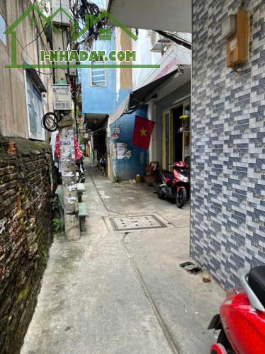 CHƯA TỚI 3 TỶ CÓ HỘ KHẨU Q3 - NHÀ 4 TẦNG- HẺM THÔNG- SÁT MT HOÀNG SA