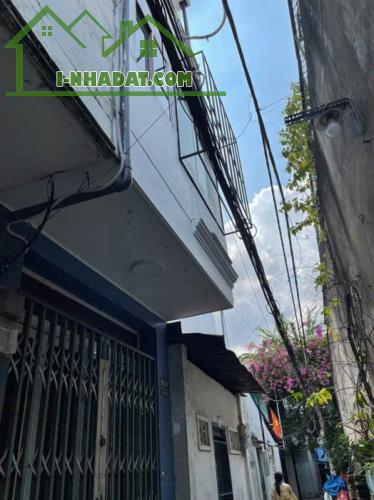 CHƯA TỚI 3 TỶ CÓ HỘ KHẨU Q3 - NHÀ 4 TẦNG- HẺM THÔNG- SÁT MT HOÀNG SA - 1