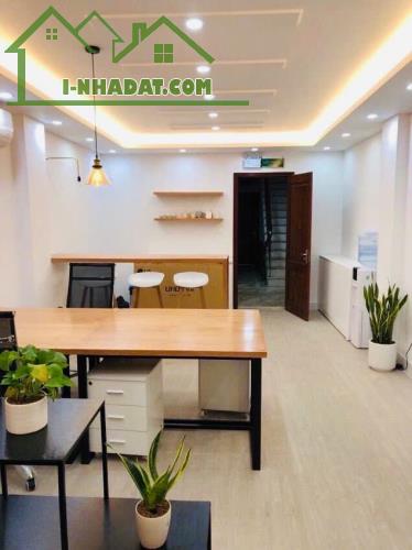 bán nhà mặt phố nguyễn trãi – 8 tầng thang máy – dòng tiền 200tr/tháng – giá rẻ