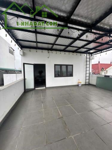 HOA HẬU PHỐ NGỌC THỤY 135M, 6T, MT7.5M, VỈA HÈ RỘNG, THANG MÁY, KINH DOANH BẤT CHẤP.