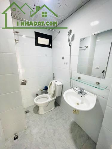 Bán nhà ngõ 129 Nguyễn Trãi , DT 102m, 8 tầng, MT 7m, giá 21 tỷ, cho thuê 150tr/th.