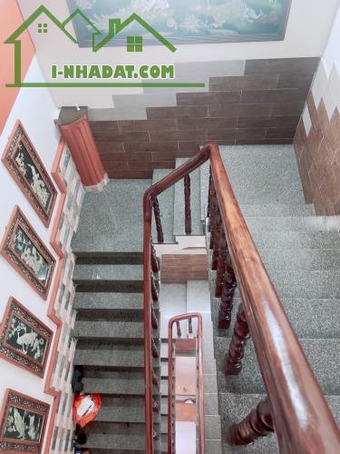 BÁN NHÀ MẶT TIỀN Nguyễn Sơn, Tân Phú 5 tầng 81m2 (4,5x18). Kinh doanh đỉnh. Giá chỉ 19 tỷ.