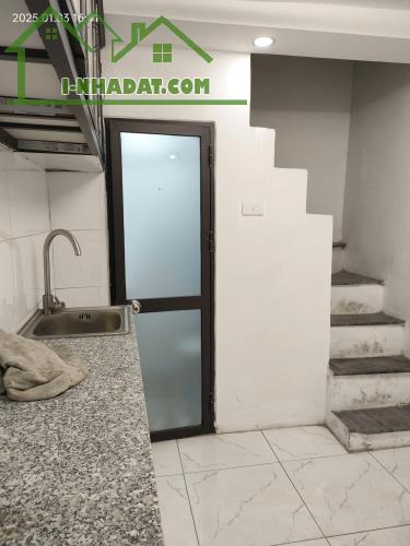 Nợ tiền bán gấp giá rẻ Đông Tác 11m/14m T2, 3 tầng, mặt tiền 4m, 1.57 tỷ Đống Đa. - 3