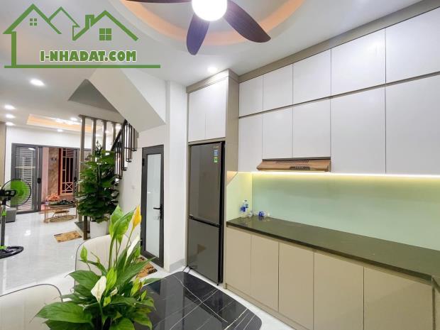 SIÊU HOT! NHÀ 5 TẦNG - 35M2 - Ô TÔ ĐỖ CỬA - GẦN NHÀ VĂN HÓA AN THẮNG - GIÁ CHỈ 3 TỶ! - 3
