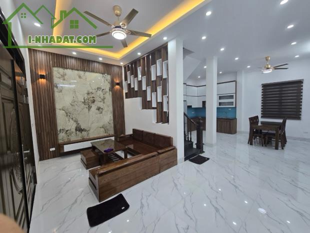Bán nhà Phú Mỹ /Mỹ Đình.lô góc, gần oto,để lại nội thất 54m2 /4 tầng/mt:5,8m - 3