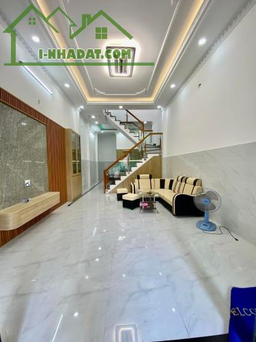 NHÀ 2 TẦNG THIẾT KẾ SANG TRỌNG - HẺM XE TẢI THÔNG  - SÁT BÊN CHỢ ĐÔNG THẠNH HÓC MÔN - NGAY - 2