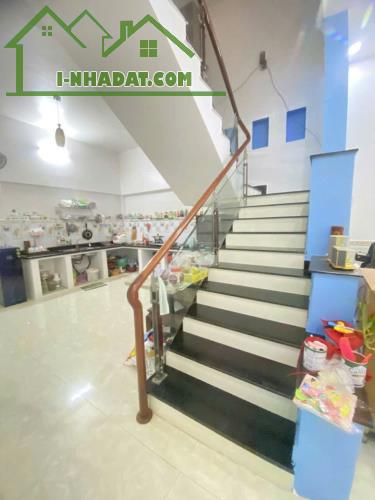Chốt ngay nhà đẹp mặt tiền gần sát biển Sơn Trà, TP. Đà Nẵng - 1