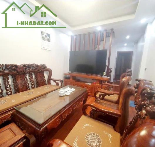BÁN GẤP - SIÊU PHẨM 5 TẦNG VŨ XUÂN THIỀU - FULL NỘI THẤT- GIÁ 8.4 tỷ   • Gara ô tô - 3