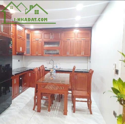 BÁN GẤP - SIÊU PHẨM 5 TẦNG VŨ XUÂN THIỀU - FULL NỘI THẤT- GIÁ 8.4 tỷ   • Gara ô tô - 2