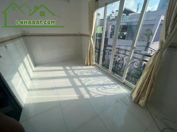 Nhà hẻm xe hơi đường Đất Thánh phường 6, Quận Tân Bình - 1