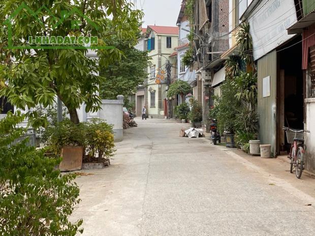 Bán Đất 123m² Liên Hà - Bìa Làng - Đường Thông Ô tô đánh võng - View Hồ - Giá Rẻ - 1