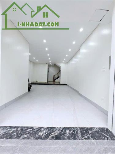 SIÊU PHẦM, THANG MÁY, GARA ÔTÔ, ĐƯỜNG ÔTÔ TRÁNH, KINH DOANH. NGÔ GIA TỰ-LONG BIÊN - 3