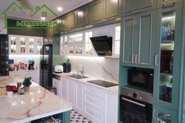 BÁN TÒA CĂN HỘ CHO THUÊ NGỌC THỤY - LONG BIÊN  - 7 TẦNG - DOANH THU 70-80 TRIỆU/THÁNG - 3