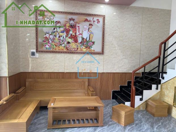 Nhà đẹp 2 tầng 118m2 đường Phù Đổng , Hòa Xuân , Cẩm Lệ .